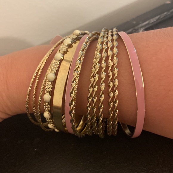 NWT!  NY&Co Gold Bangles - Picture 6 of 8
